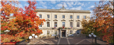 Agen (47- Lot-et-Garonne) - place de la Mairie