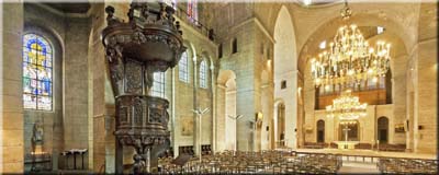 Périgueux (24 - Dordogne) - Chœur et retable de la cathédrale Saint-Front